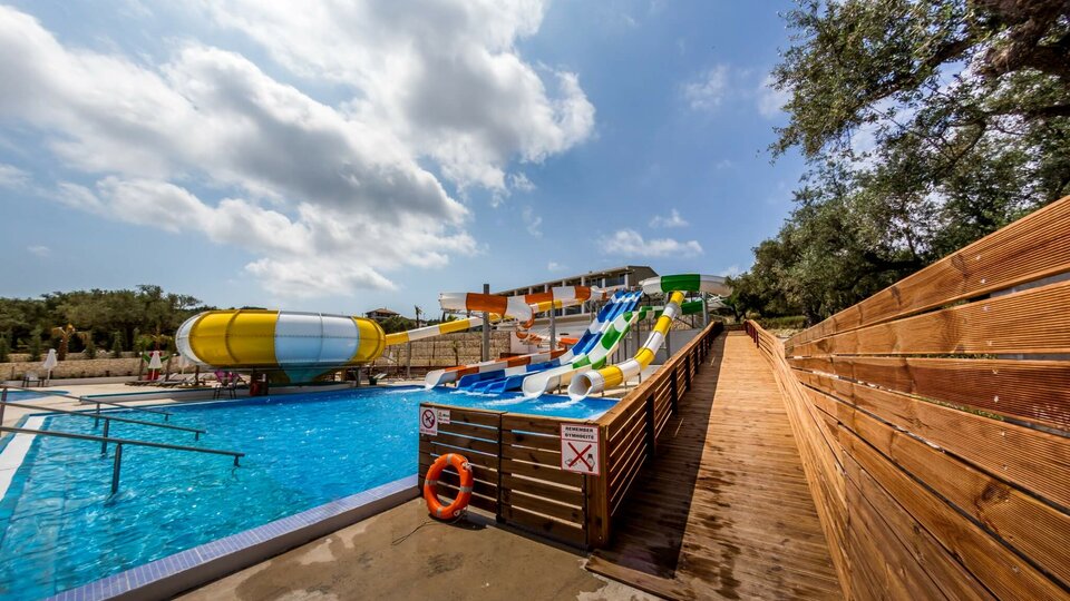 Caretta Paradise Resort & WaterPark
